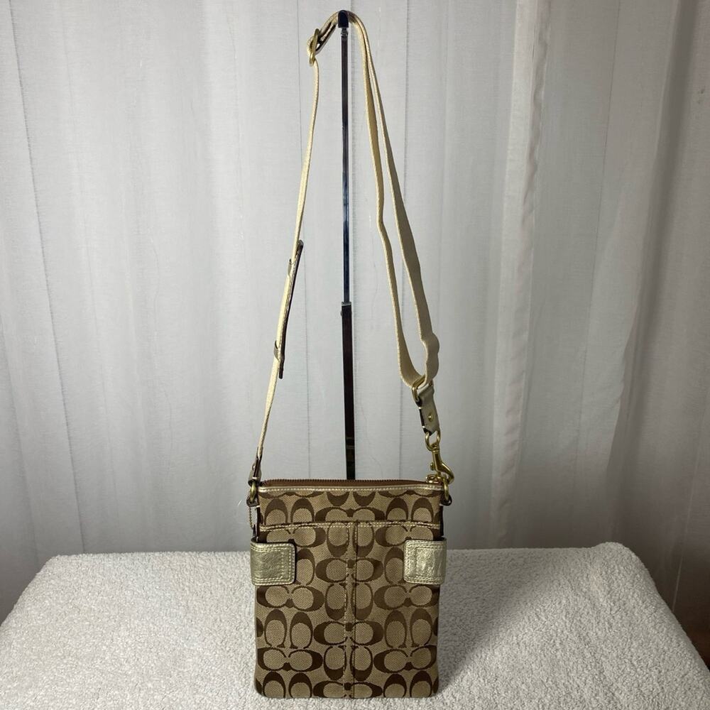 GUC Coach Signature Double Buckle Crossbody - Picture 5 of 11